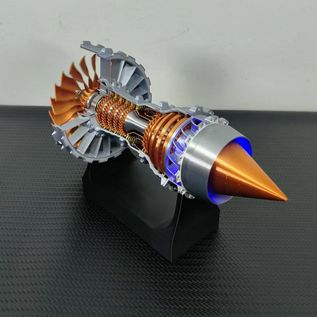 Latest TRENT 900 Turbofan Aircraft Engine Model Mini Version Simulated Functional Kit with LED Light 3D printing（50PCS+）